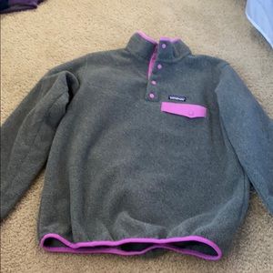 Grey and pink Patagonia sweatshirt size M.